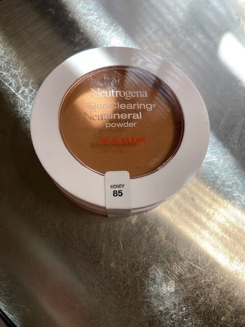 NEUTROGENA ~ SKIN CLEARING MINERAL POWDER ~ # 85 HONEY ~ 0.38 OZ SEALED - Image 1 of 1