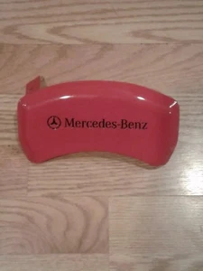 Única - Cubierta de pinza roja MGP 23216R, para 03-06 Mercedes-Benz SL500 Base - Imagen 1 de 2