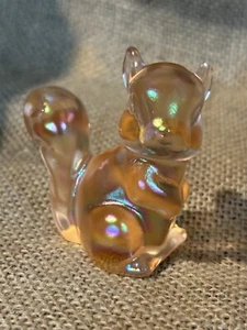 Fenton pink glass squirrel figure with label and price tag - Picture 1 of 3