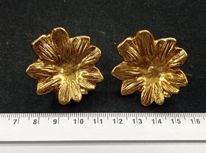 PAIRE DE BOUCLES D'OREILLES CLIP DOREES - REF09712J - Picture 1 of 3