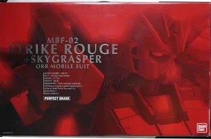 BANDAI PG 1/60 MBF-02 Strike Rouge + Skygrasper + Ala Striker Scala Kit Modellismo - Foto 1 di 13