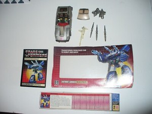 Loose Vintage Transformers Takara Bluestreak complete w/ File Card & Booklet