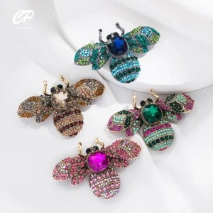 Trendy Corsage Temperament Bee Shape Brooch Pin  Personality Accessories Female - Picture 1 of 9