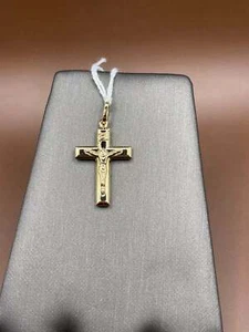 Colgante Cruz Clásico Oro Real 18K - Imagen 1 de 4