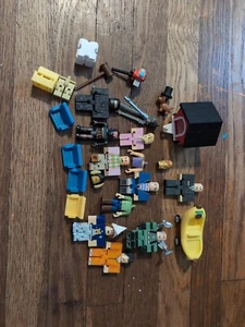 Jazwares Roblox Game Loose Mini Toys & Accessories Lot Of 9 Action Figures - Picture 1 of 3