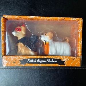Halloween Decor Salt & Pepper Shakers Kitchenware Dog Cape Costume Trick Treat - Picture 1 of 5