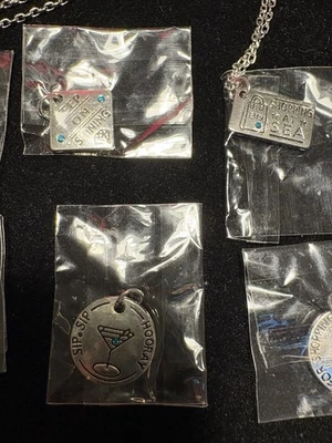 Ожерелье серебристого цвета 2 EFFY 24 дюйма для покупок в море с 8 подвесками - Изображение 1 из 4