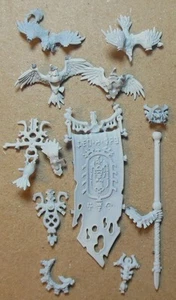 Ossiarch Bonereapers - Kavolos Deathriders - Necrophoros Banner Vögel (a) Bits - Bild 1 von 1