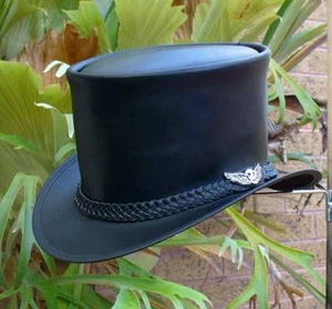 BLACK LEATHER AUSTRALIAN HAND CRAFTED STEAMPUNK TOP HAT WITH SKULL WING BADGE - Picture 1 of 1