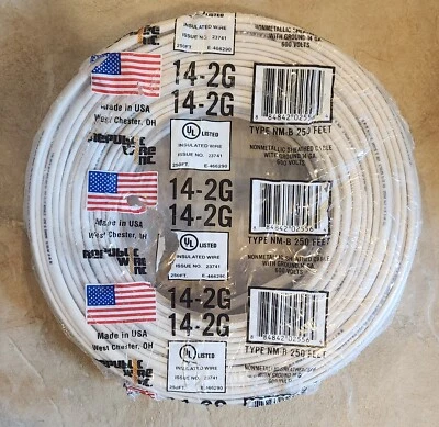 Alambre de construcción de cobre para interiores Republic 14/2 casi nuevo-B con rollo de cable de tierra de 250' pies Foto 1 de 2
