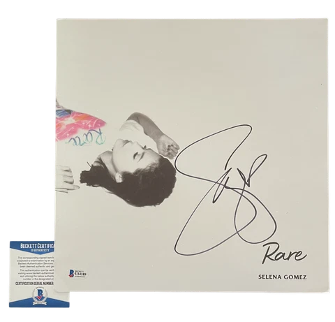 SELENA GOMEZ SIGNED AUTOGRAPH VINYL INSERT - RARE BECKETT BAS 2 Cover