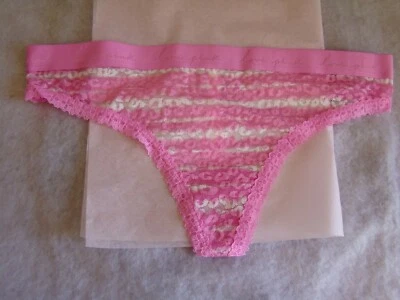 Nuevo Victoria’s Secret ROSA Rosa y Blanco Patrón Geométrico Encaje Tanga Panty XL Foto 1 de 4