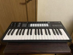 Novation Launchkey 37 MK3 MIDI Keyboard Controller 37-Key Full Size Ableton Live - Picture 1 of 1