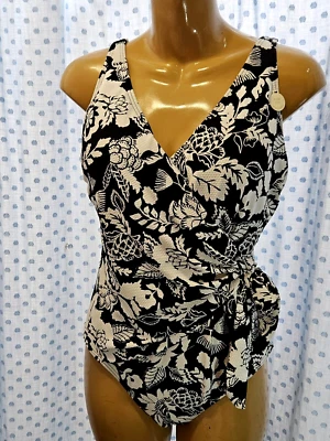 Artesands Women's Size 14 D/DD Cup Underwire Black White Swimsuit NWT - Image 1 of 4