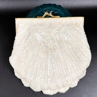 La Regale attributed Evening Purse Bag Vintage Beaded Ivory Clam Shell Chain - Image 1 of 4