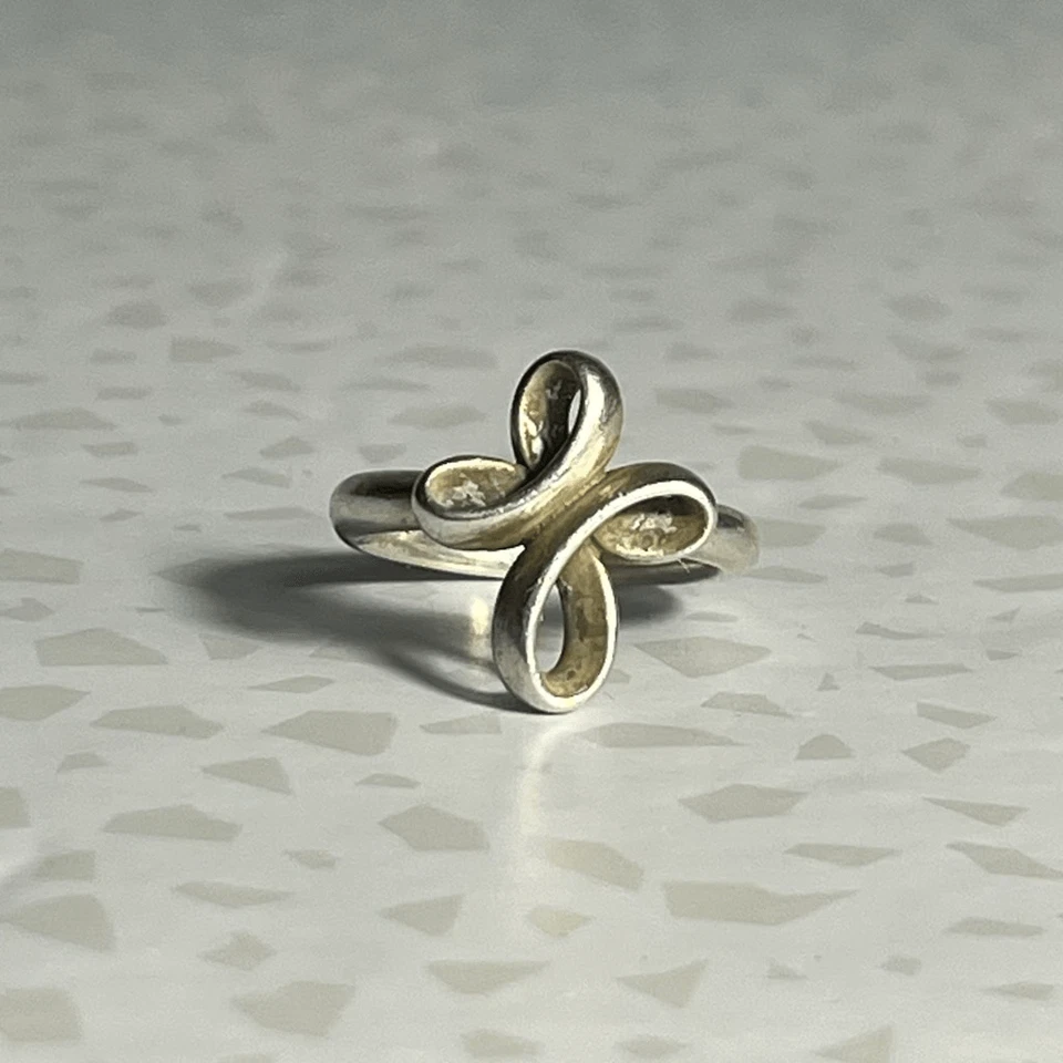 James Avery Eternal Ribbon Cross Ring Size 6.5 925 Sterling Silver - Image 1 of 4