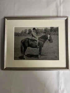 Vintage gerahmtes 50er Reiter Foto Boy&Show Pony Tack Shop, Tack Room, Scheune Büro - Bild 1 von 3