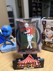 2024 Panini Select Drake Maye Concourse Select Base RC #27 Patriots Rookie - Picture 1 of 2