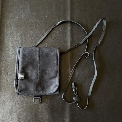 Bolsa de viaje negra vintage Eagle Creek sobre el hombro Foto 1 de 4