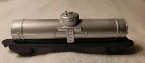 Safari Ltd. N Scale Silver Fuel Car 3" Long - Picture 1 of 7