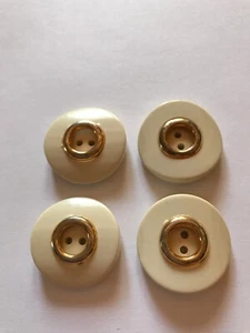 Boutons vintage 4 boutons dorés et bakélite beige diamètre 28 mm réf 10 - Picture 1 of 3
