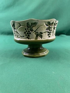INARCO Japan Green Pedestal Round Floral Grapes Vine Planter E-4845 Vintage 4” T - Picture 1 of 8