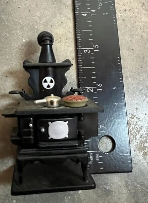 Vintage Plastic Acme Wood burning Stove Refrigerator Kitchen Magnet - Photo 1/3