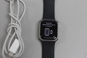Apple Watch Series 9 41mm Aluminum Case, Sport Band - Silver (GPS LTE) - Photo 1 sur 5
