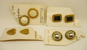 Lot of 4 Cards of Two Buttons (8 buttons total) Mixed Colors and Type - Picture 1 of 8