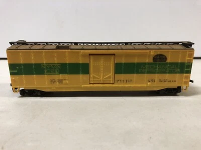 Refrigerador mecánico de funcionamiento a escala HO de cal New York Central NYMX #1020 Foto 1 de 4