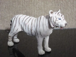 Schleich White Tiger Female 2007 Retired Germany Animal Figure Figurine - Picture 1 of 11