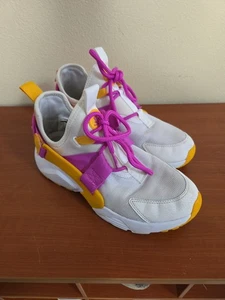 Nike Air Huarache City Women’s Size 7 White Fuchsia Yellow AH6804-102 - Picture 1 of 9
