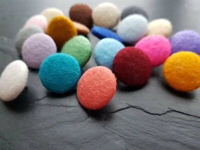Fabric Covered Felt buttons, 14mm,19mm or 25mm in various colours - Image 1 of 4