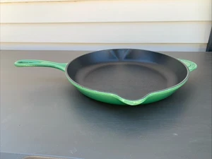 Vintage #30 Le Crest 12" Green Skillet Pan Double Spout Enamel Cast Iron - Picture 1 of 22