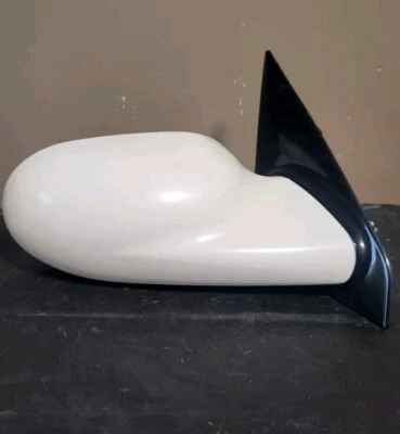 2001-2005 Saturn L300 Sedan RH Power Side View Mirror Heated Sport OEM Cream - Image 1 of 4
