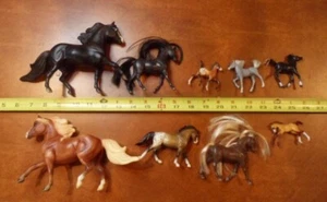 Caballos de colección - Lote de 9 - varios tamaños - ¿Bryer? - Imagen 1 de 7