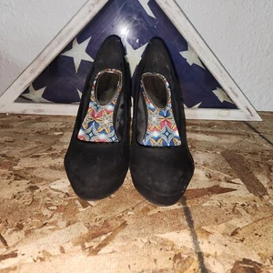 MADDEN GIRL (Valia) Women's Faux Suede Platform Wedges Heels (BLACK) - SIZE 9 - Foto 1 di 8