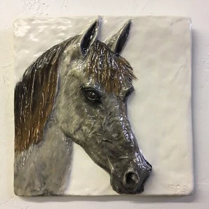 Bergpferd Keramik Handarbeit 3D Skulptur Fliese Sondra Alexander Kunst - Bild 1 von 4