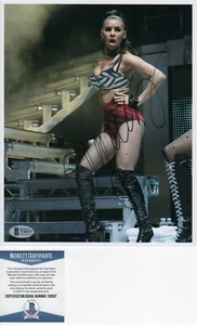 MELODY 'BABY DOLL' THORNTON "PUSSYCAT DOLLS" SIGNED ON STAGE PHOTO BECKETT - Picture 1 of 1