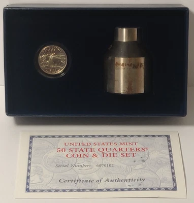 U. S. MINT 50 STATE QUARTERS COIN & DIE SET 2006 NORTH DAKOTA  P & D MINTS 2 DIE - Image 1 of 4