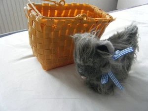 Toto in a Basket Wizard of Oz NEW - Picture 1 of 5