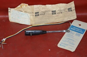 Nuevo de Lote Antiguo 1975-76 Dodge Charger SE INTERRUPTOR DE CONTROL DE CRUCERO Brazo Palo Inclinación Columna 3747136 - Imagen 1 de 12