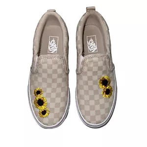 Vans Big Girls 3 Taupe Asher Checkerboard Embroidered Sunflower Slip-On Sneaker - Picture 1 of 8