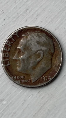 1974 Roosevelt Dime Error W & 4 on the Rime - Image 1 of 4