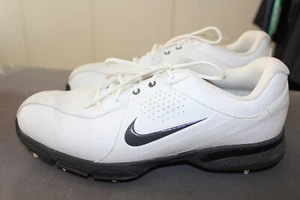 Damen - Golf Schuhe von Nike Größe 40 mit Plastikspiks - Bild 1 von 3