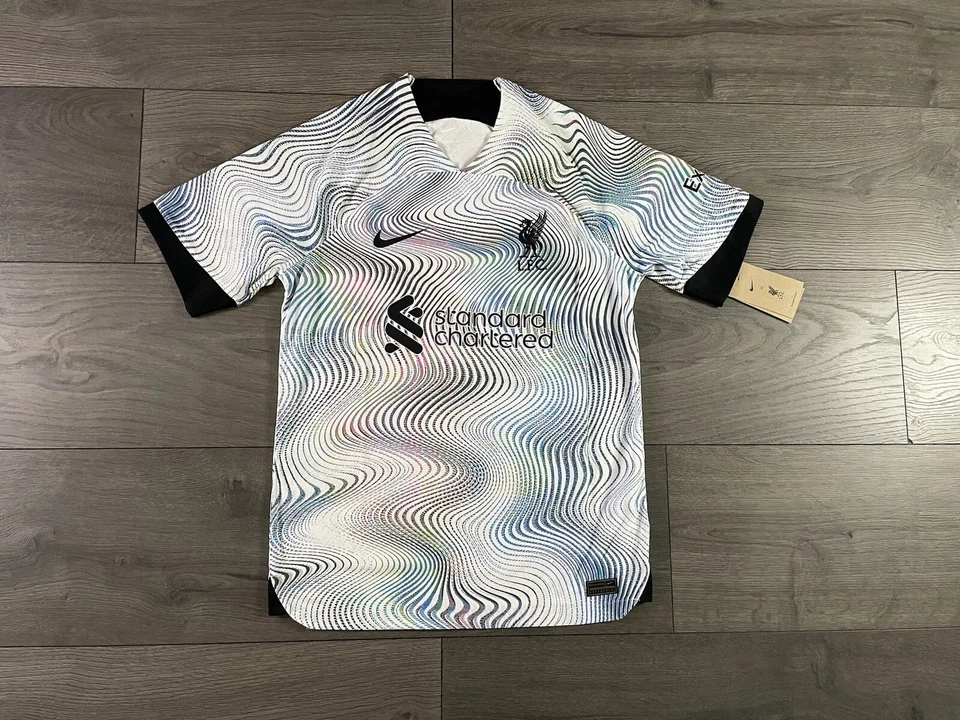 Nike Mens Liverpool FC Vapor Soccer Match Authentic Jersey Size XL