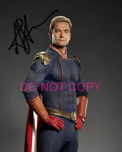 Poster fotografico Antony Starr 8x10 RISTAMPA FIRMATA Homelander The Boys TV Show #1 - Foto 1 di 1