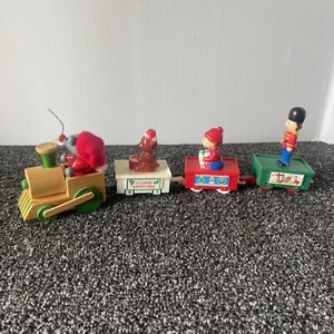 R. Dakin Co. Happy Christmas Mouse Wood Train Engine & Plastic Bear Boy Soldier - Picture 1 of 24