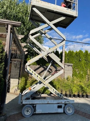 Skyjack Scissor Lift - Image 1 of 4