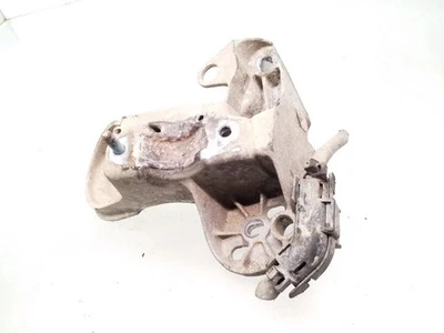 Soporte montaje motor Volkswagen Passat B5 1997 diésel 81kW 4B0199352A Foto 1 de 4